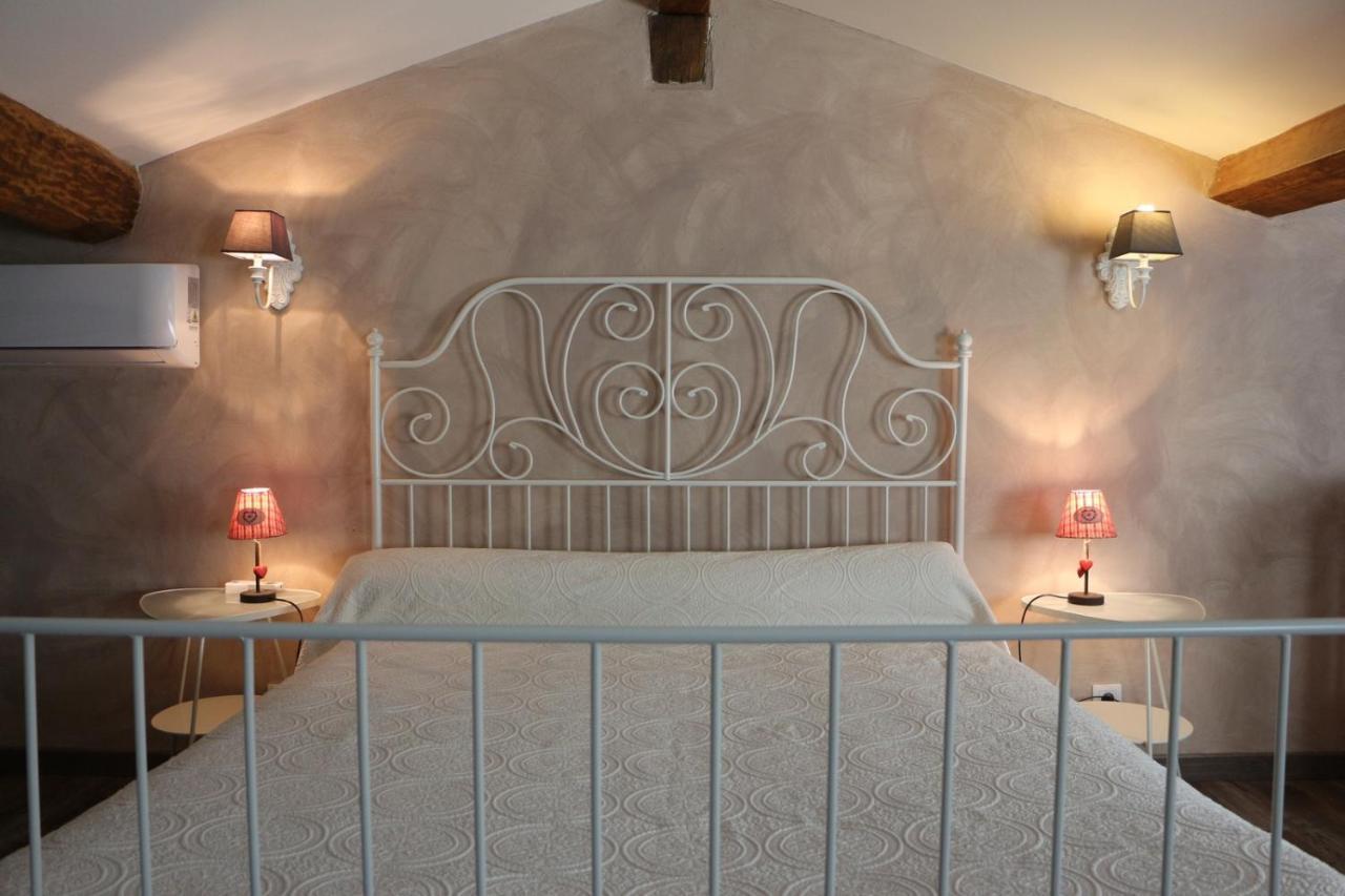 Gite " Suzon" A Peyroutas Vignonet St Emilion Esterno foto